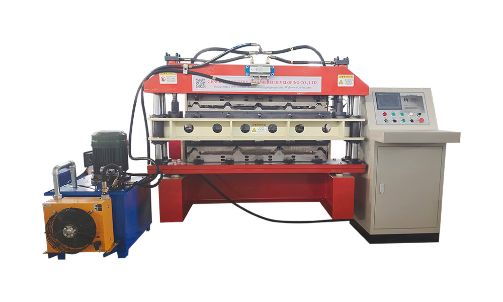 Double layer roofing sheet machine